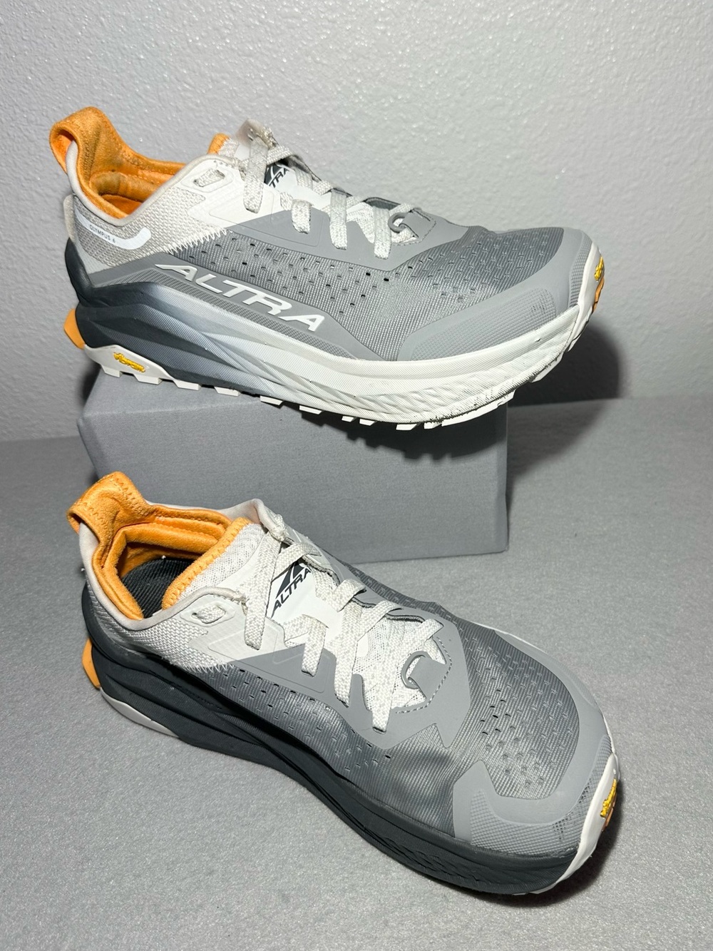 COPY Altra Olympus 6 trail running shoes - Picture 4 of 13